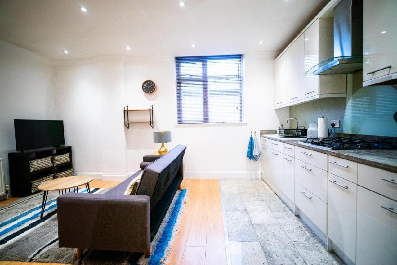 Stay With Serena Homes , One Bedroom Apartment Purley Luaran gambar